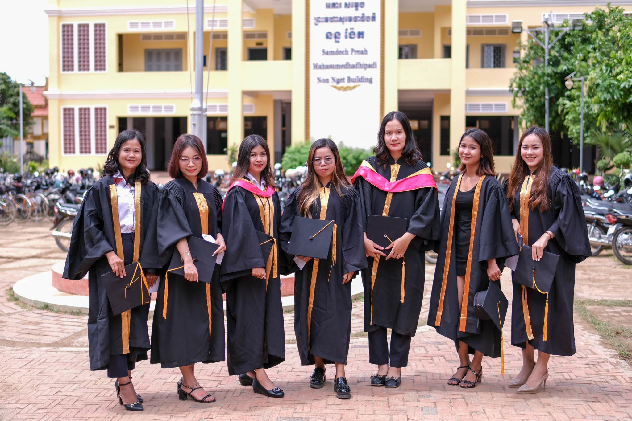 Graduates-2023-08-84